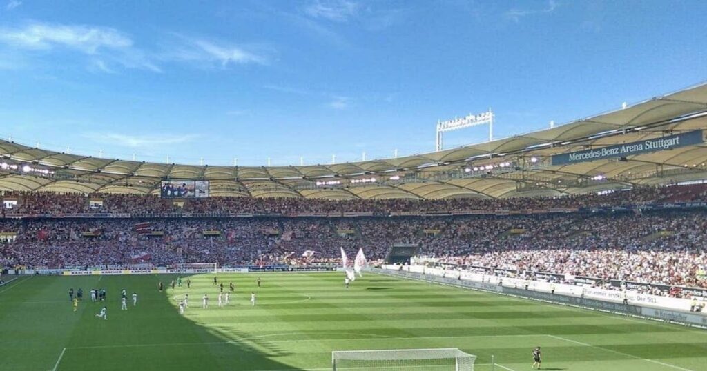 ملعب شتوتغارت من الداخل