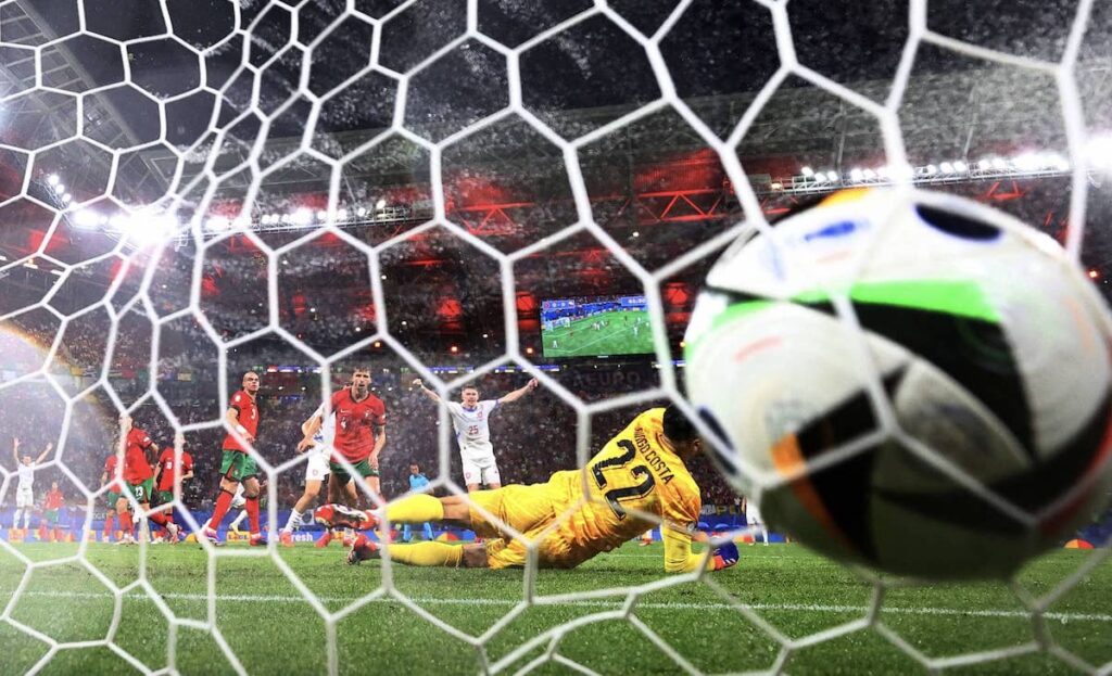 هدف التشيك في شباك البرتغال بيورو 2024