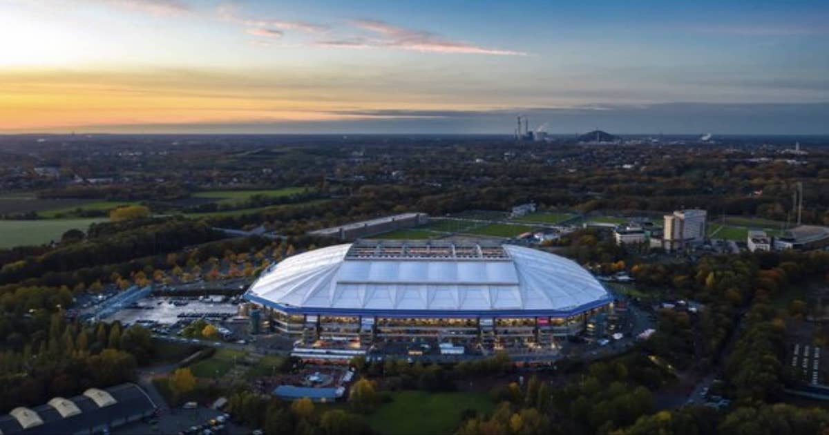 ملعب شالكه فيلتنس آرينا وقت الغروب