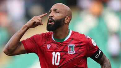 ما هو سبب صراع الفيفا مع اللاعب إميليو نسوي ومنتخب غينيا الإستوائية؟