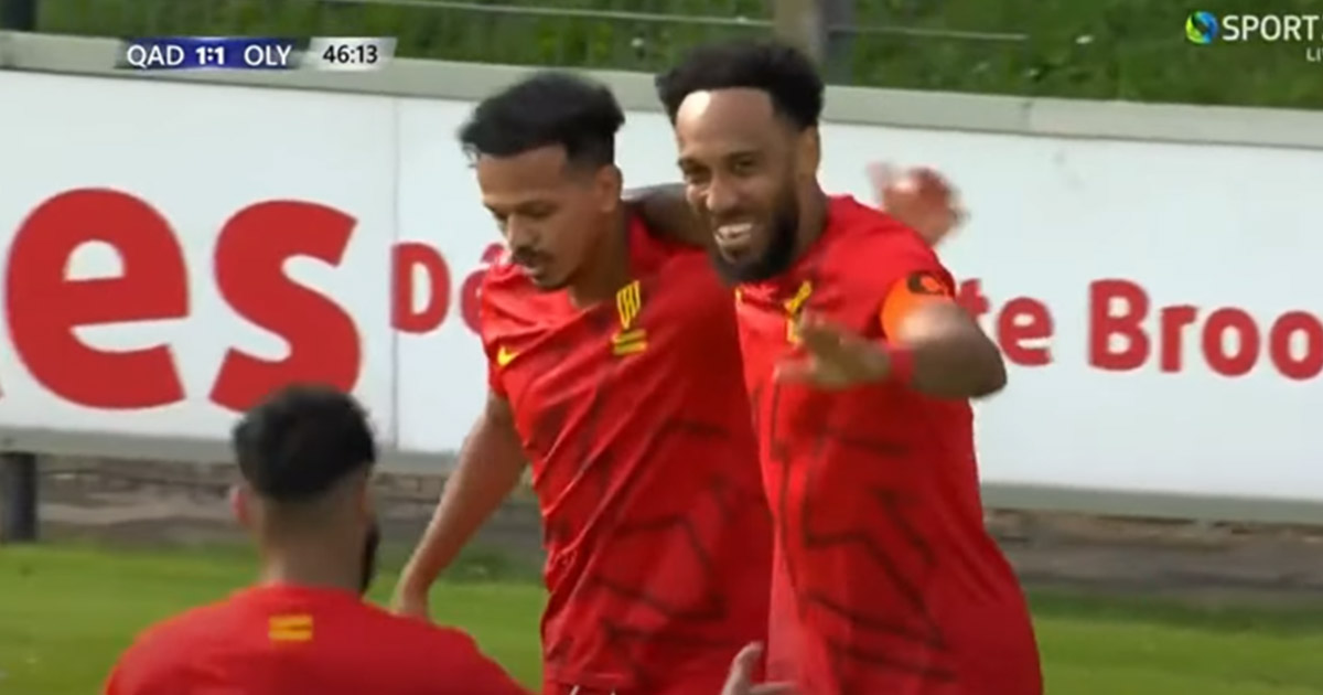 أوباميانج يبصم على تعادل القادسية السعودي مع أولمبياكوس اليوناني