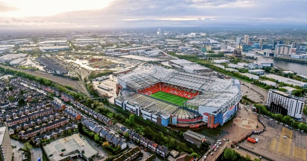 ملعب أولد ترافورد في مدينة مانشستر