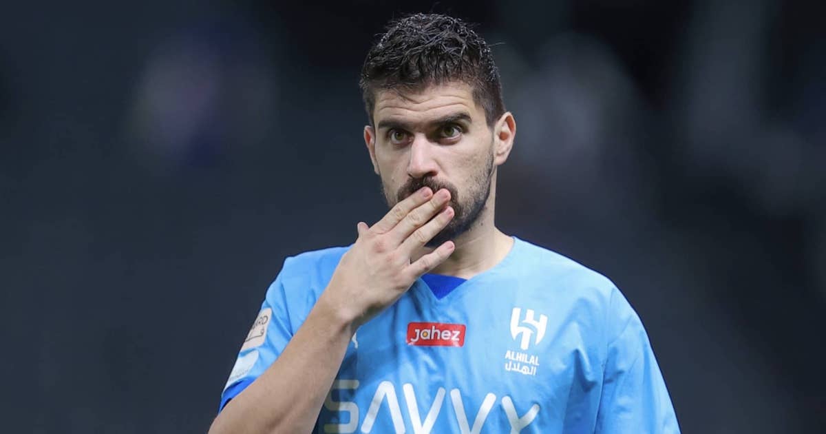 الهلال السعودي يتلقى عرضاً من غلطة سراي لبيع روبين نيفيز