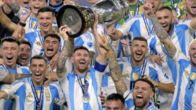 ميسي يحمل كأس كوبا أميركا 2024