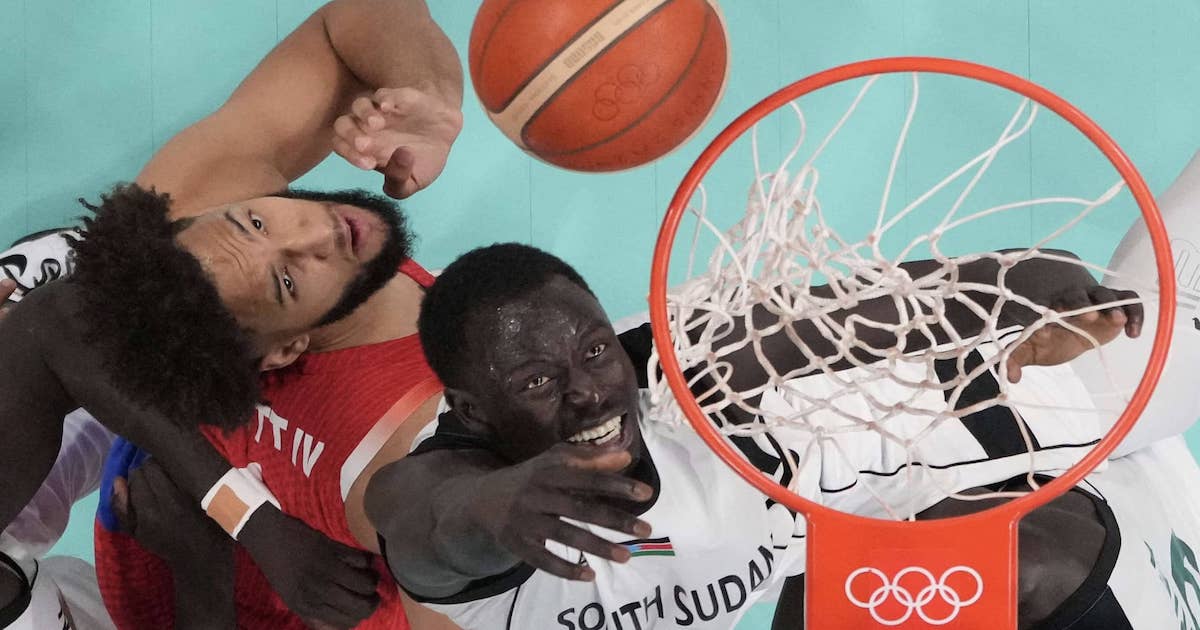 كرة سلة.. جنوب السودان يقلب تأخره لفوز مذهل على بورتوريكو في أولمبياد باريس