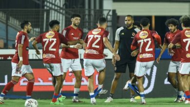 وسام أبو علي في تدريبات الأهلي على استاد القاهرة