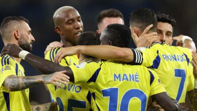 رونالدو يسجل من ضربة حرة في اكتساح النصر للفيحاء برباعية