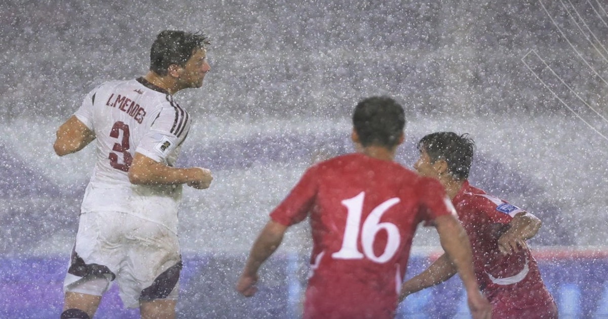 في أجواء ماطرة.. كوريا الشمالية تُجبر قطر على تعادل مثير في تصفيات المونديال