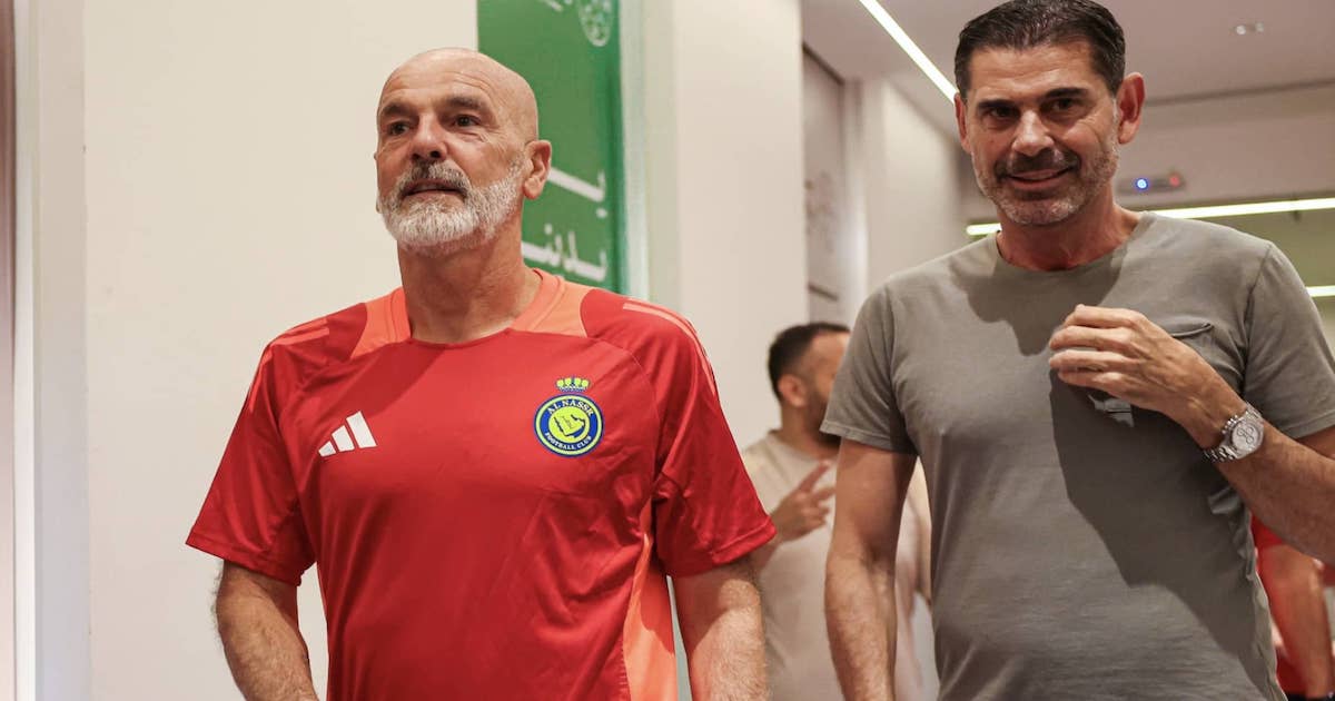 ستيفانو بيولي يصل مقر نادي النصر السعودي لخلافة كاسترو