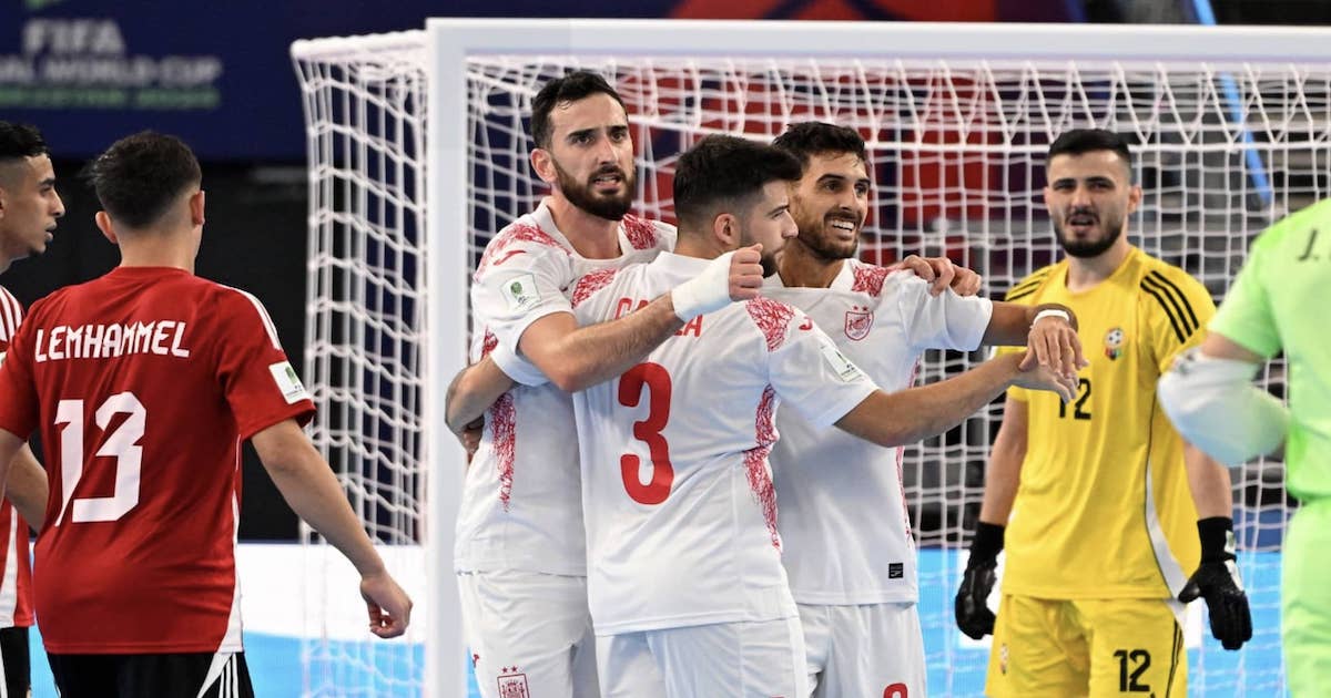 ليبيا تواجه خطر الخروج من مونديال الفوتسال بعد خسارة فادحة أمام إسبانيا