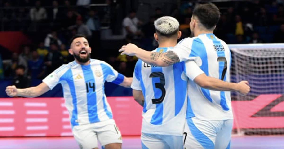 الأرجنتين تنقض على كازاخستان بنصف دستة في شوط وتبلغ نصف نهائي مونديال الفوتسال
