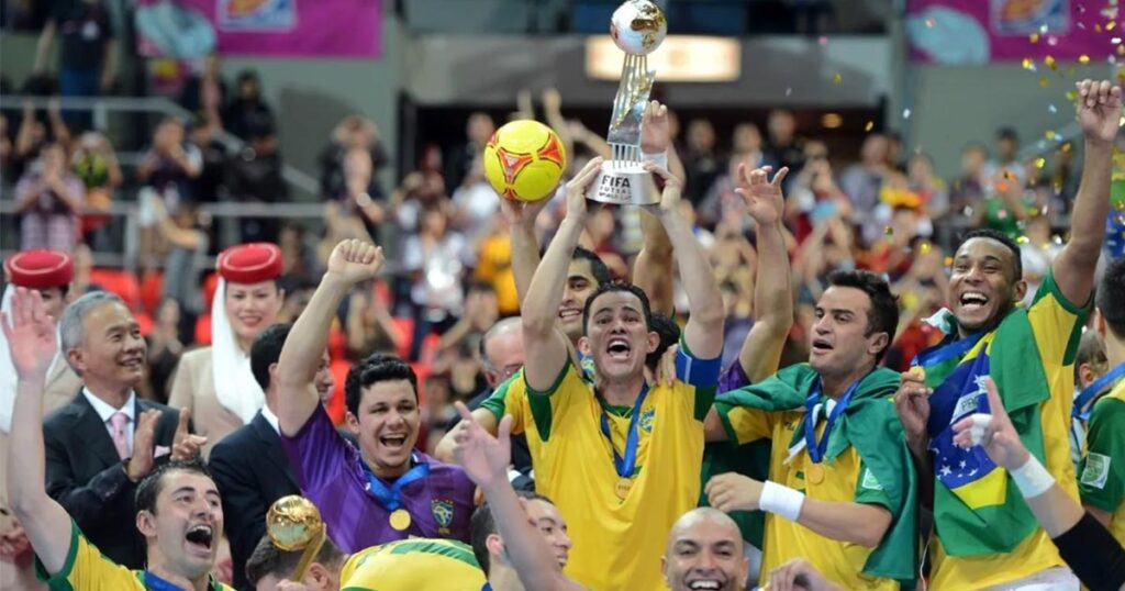 البرازيل البطل القياسي لكأس العالم لكرة الصالات
