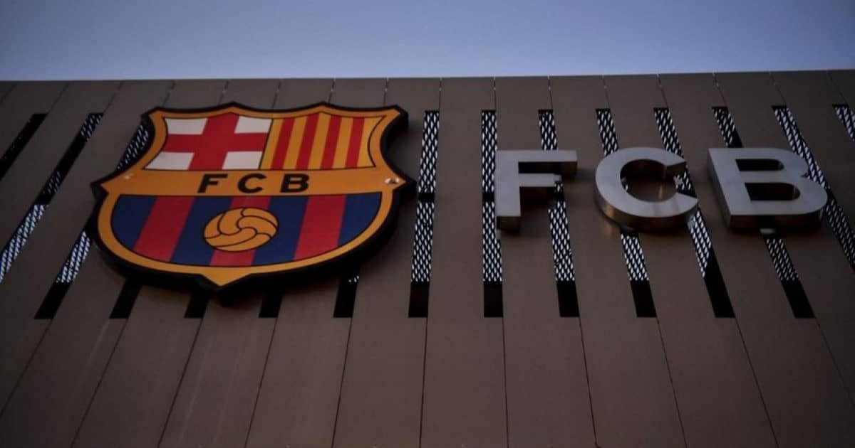 قلق متزايد وتحقيقات قانونية تضغط على برشلونة وسط تحديات المنافسة