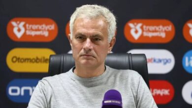 هل يستطيع مانشستر يونايتد التغلب على مدربه السابق مورينيو في مواجهة حاسمة؟