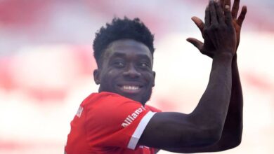 مانشستر يونايتد يسعى لضم ألفونسو ديفيز وإيبيريشي إيز وسط منافسة قوية