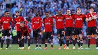 "العودة بالحافلة" واقعة مهينة في مانشستر يونايتد تُفسر النتائج الكارثية