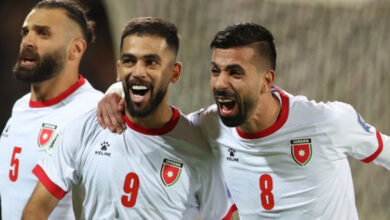 النعيمات وعلوان يقودان الأردن لسحق عُمان برباعية