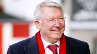 بول غاسكوين يوصي مانشستر يونايتد بإعادة أليكس فيرجسون لتدريب الفريق