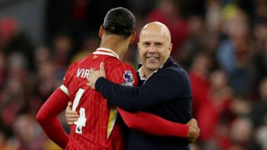 سلوت يواجه تحديات في تشكيلة ليفربول قبل مواجهة برايتون