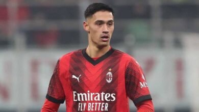 برشلونة يفكر في تيجاني ريندرز بعد رحيل روميو