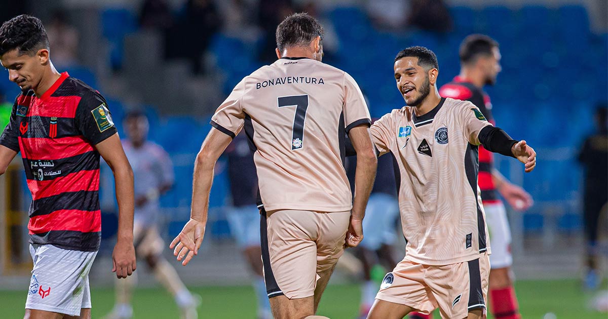 الشباب يقصي الرياض من كأس الملك بثنائية كامارا وبونافنتورا