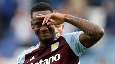 الموهبة الكولومبية جون دوران يجدد عقده مع أستون فيلا حتى 2030