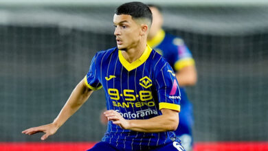 من هو رضا بلحيان؟ ميلان يتابعه والركراكي يكافئه