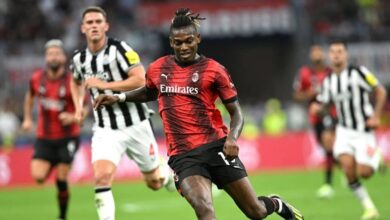 رفاييل لياو يُلوّح بالرحيل عن ميلان.. وبرشلونة يترقب