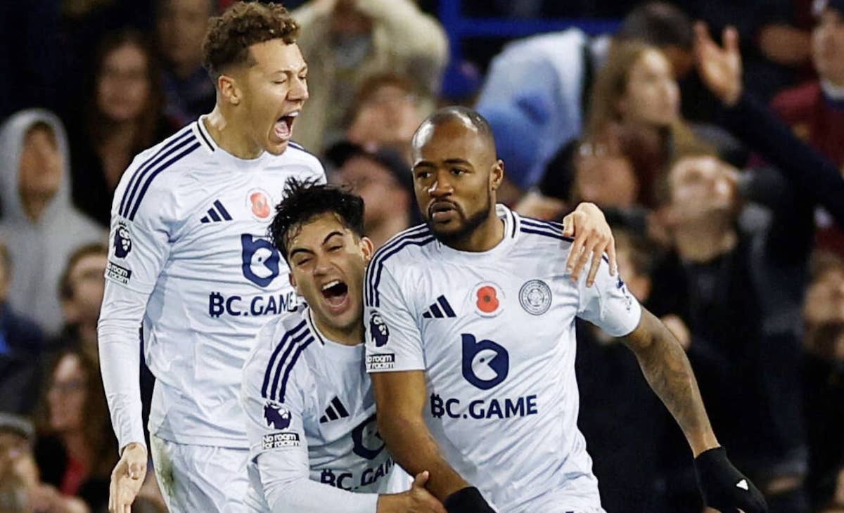 جوردان أيو يقود ليستر سيتي لتعادل بشق الأنفس أمام إبسويتش تاون