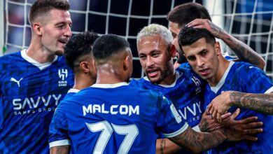 الهلال يتجاوز الاستقلال في ليلة تألق ميتروفيتش بالهاتريك وإصابة نيمار