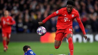 وكيل ألفونسو ديفيز ينفي ارتباطه بريال مدريد وتجديد عقده خيار وارد