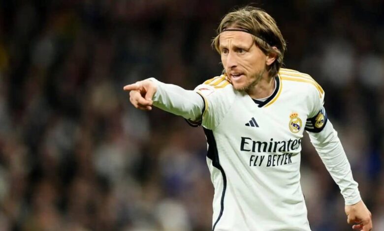 بعد انتصار ساحق على أوساسونا.. مودريتش يشيد بمدربه وزميله