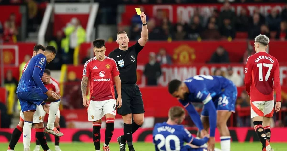 إنزو ماريسكا يشتعل غضباً بعد نجاة ليساندرو مارتينيز من الطرد