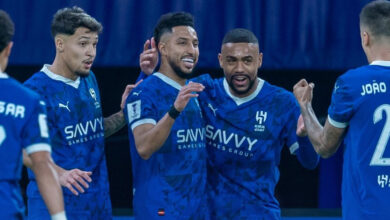 الهلال يستعيد صدارة النخبة برباعية في بيرسبوليس