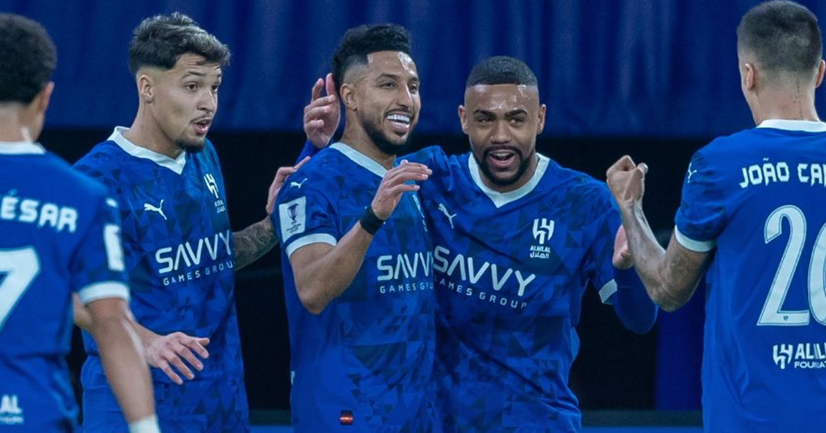 الهلال يستعيد صدارة النخبة برباعية في بيرسبوليس