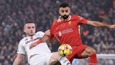 محمد صلاح في مباراة أستون فيلا