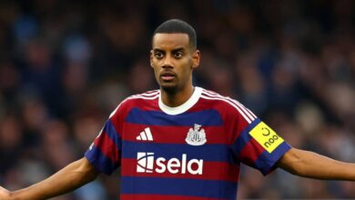 نيوكاسل يونايتد يصدم برشلونة بسعر خيالي لألكسندر إيساك