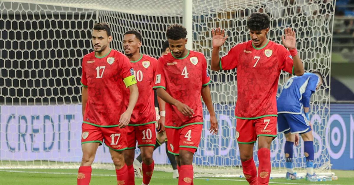 عُمان تواصل تفوقها على الكويت وتعزز حظوظها برأسية الصبحي