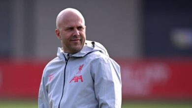 أرني سلوت: ليفربول بحاجة لأداء أقوى لحسم التأهل أمام باريس