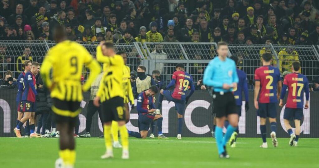 صورة من مباراة برشلونة ودورتموند في مرحلة الدوري