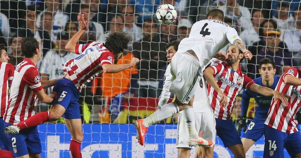 لحظة تسجيل سيرخيو راموس هدف التعادل في شباك أتلتيكو مدريد