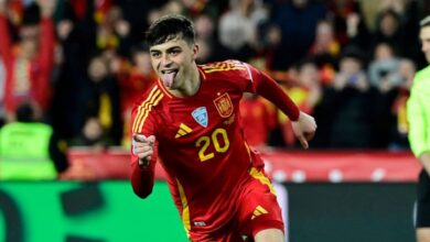 بيدري مازحًا ليامال: يا لها من ركلة جزاء سيئة!