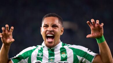 رسمياً.. برشلونة يتوصل لإتفاق لبيع فيتور روكي