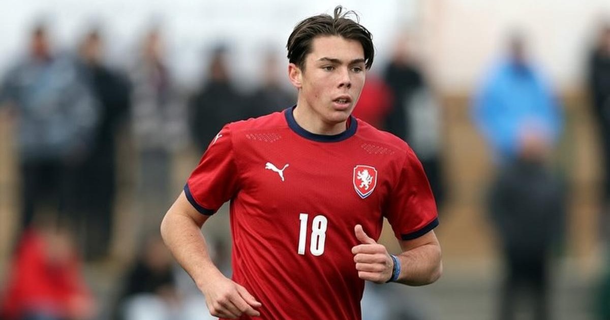 نجل بوفون يسجل أول هدف مع منتخب التشيك تحت 18 عاماً