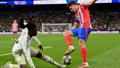 الذكاء الاصطناعي يختار خوليان ألفاريز للفوز بالكرة الذهبية 2031 مع برشلونة