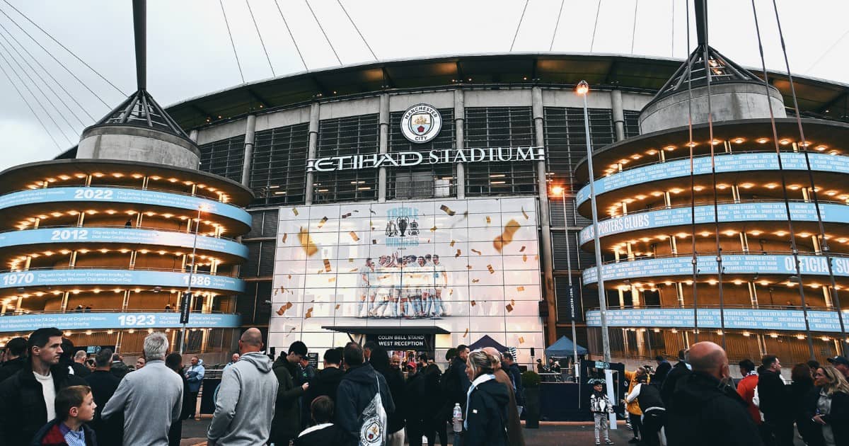 مانشستر سيتي يعيد تسمية ملعب الاتحاد احتفالاً بأسبوع الأعمال الخيرية