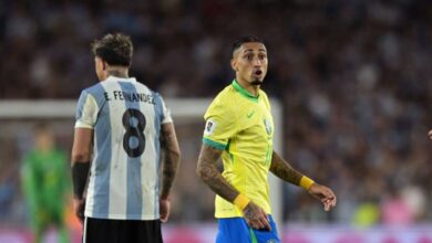 مشجعون أرجنتينيون يهاجمون رافينيا بعد المباراة.. لكنهم أخطأوا الشخص