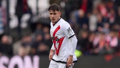 هل يكون أندريه راتيو ظهير برشلونة الأيمن الجديد؟