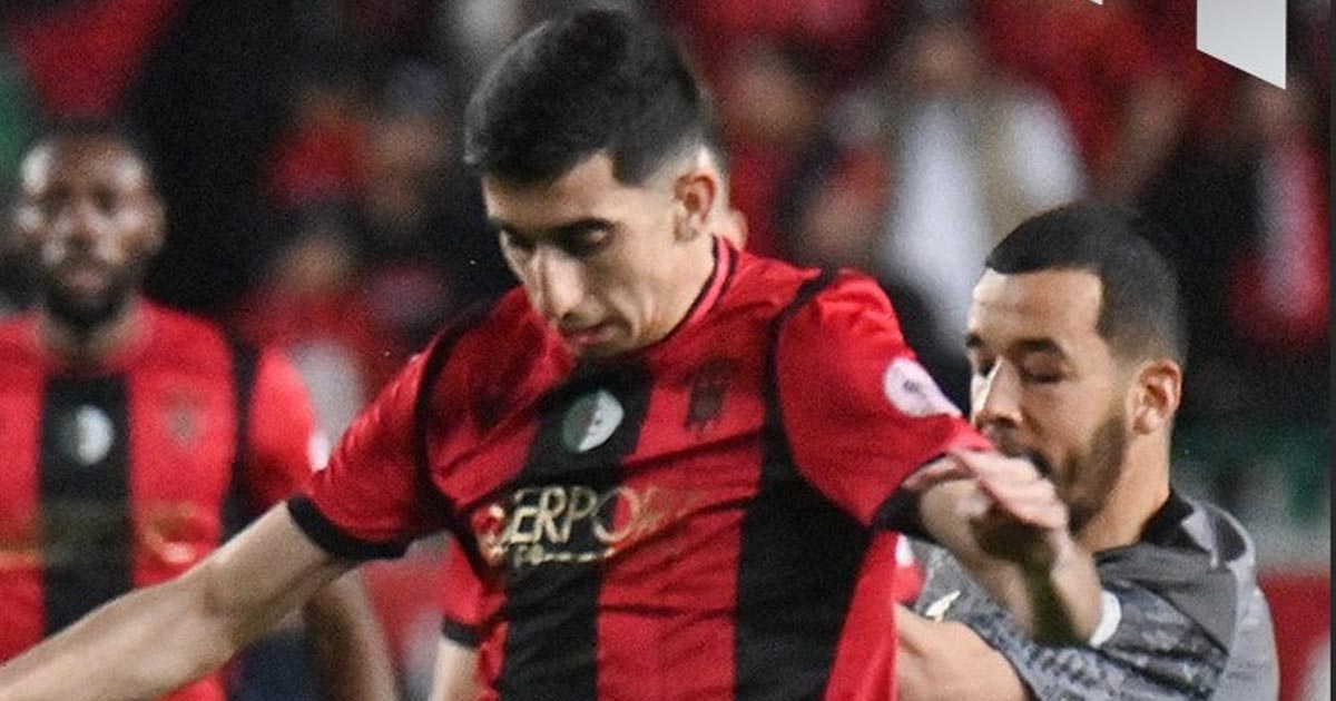 قسنطينة يصدم اتحاد العاصمة في ركلات الترجيح ويتأهل إلى نصف نهائي الكونفدرالية