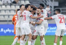 الكويت يحول تأخره إلى فوز مدوٍ على كاظمة ويحجز مقعده في نهائي كأس ولي العهد